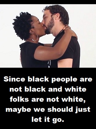 black-and-white-kiss-with-words